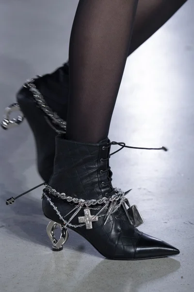 Look 5